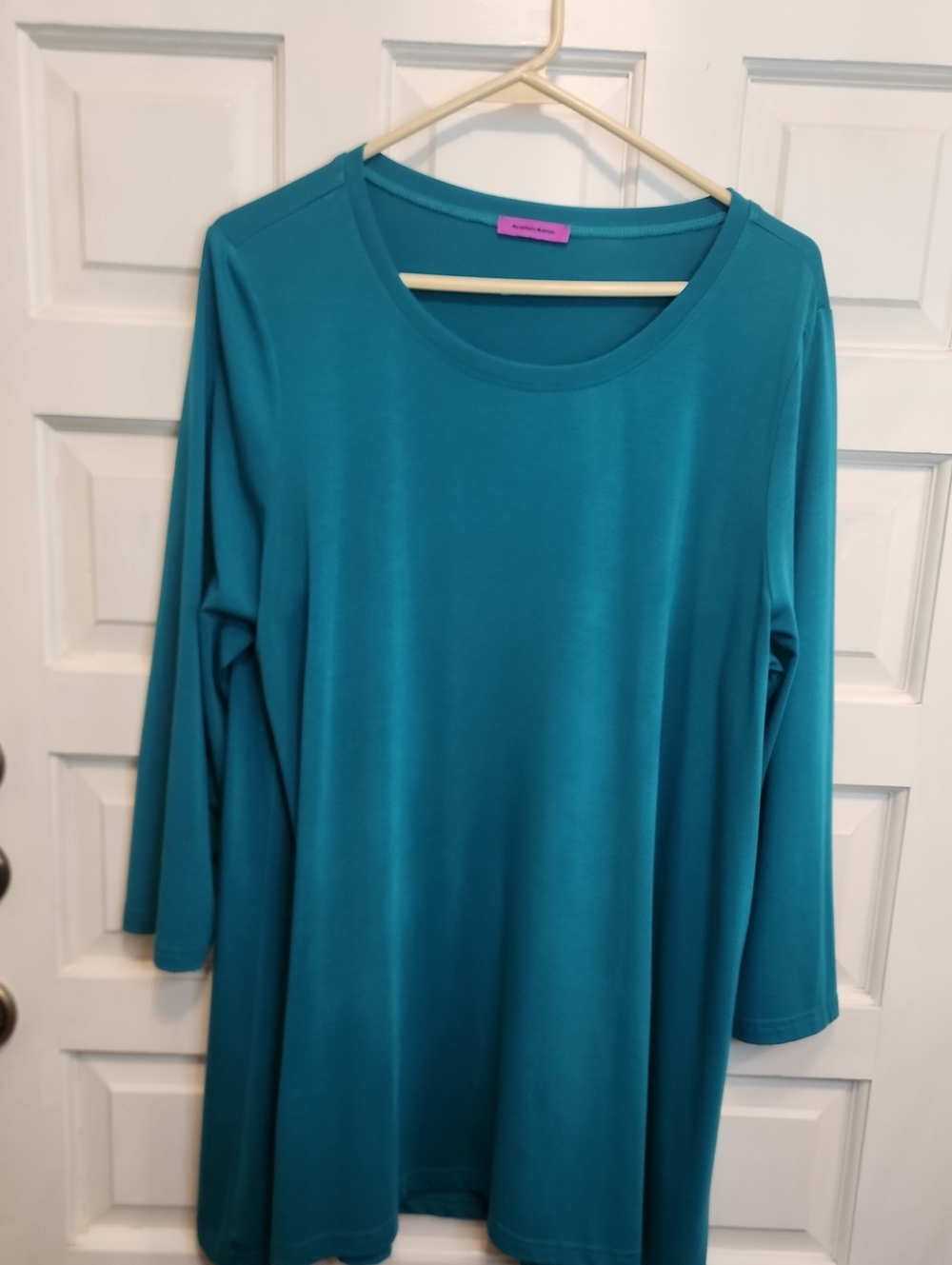 Mountain Mama Relaxed Green Long-Sleeve Women's Top Tunic Dress 3/4 Sleeves